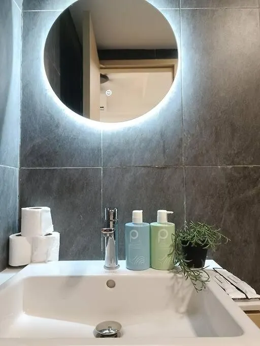 쿠알라룸푸르 Col 171A Modern Balcony Klcc View & Infinity Pool 아파트 말레이시아