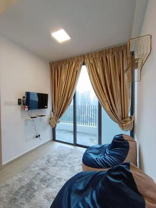 쿠알라룸푸르 Col 171A Modern Balcony Klcc View & Infinity Pool 아파트