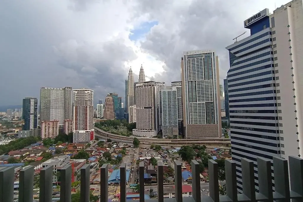 쿠알라룸푸르 Col 171A Modern Balcony Klcc View & Infinity Pool 아파트